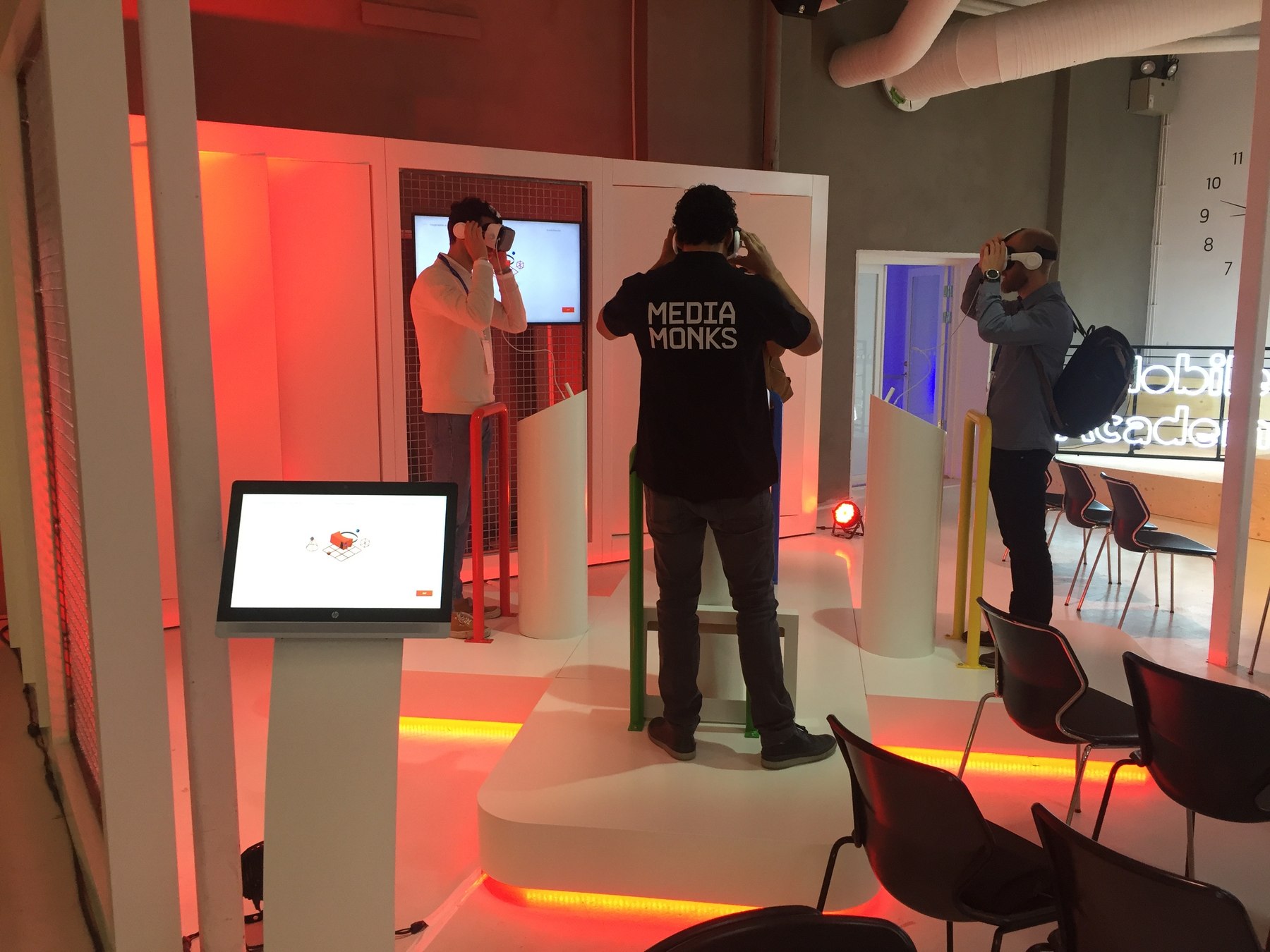 Guests in VR, hunting for information inside their own pages